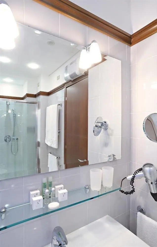 Hotel Gran Duca Di York Milaan 3*,  Italië