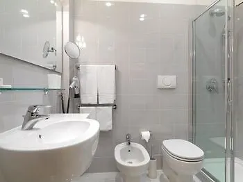 Hotel Gran Duca Di York Milan 3*,